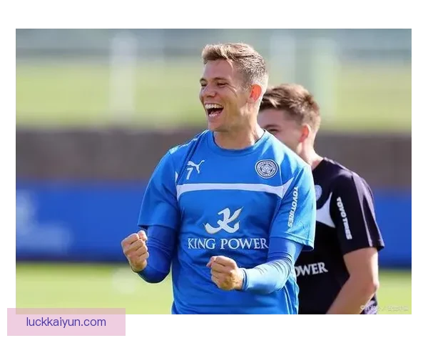 英超乔丹·克拉克状态回暖，期待在接下来的比赛中继续发力