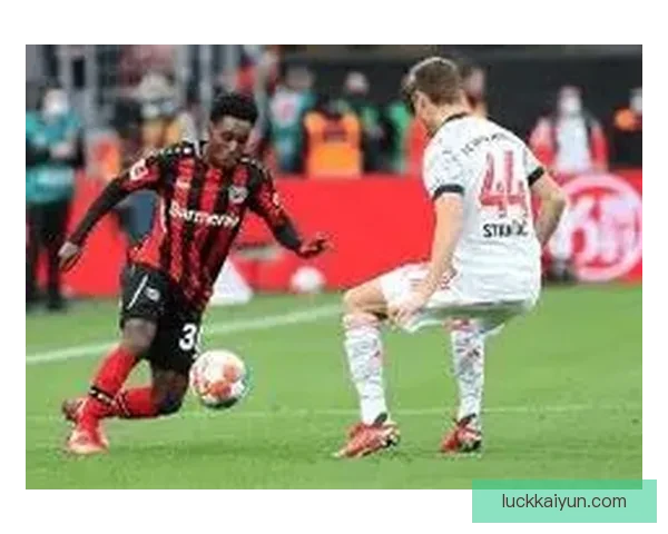 标准列日近期战术调整后防守表现稳健